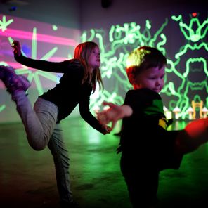 Flourish with Ferens - Relaxed (SEND) Family Art Activity