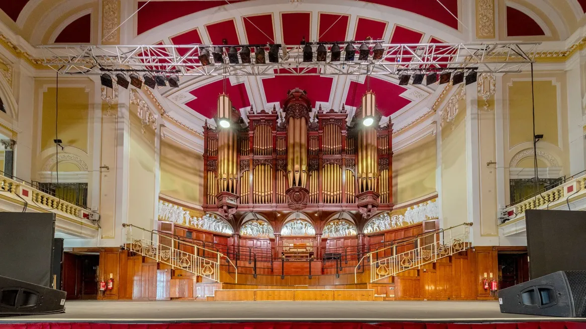 Hull City Hall Organ 